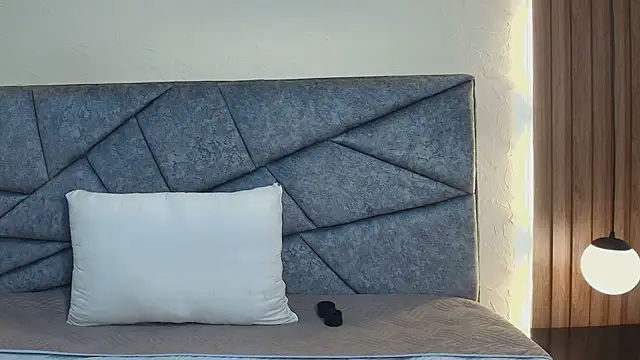 ShayMilleer online show from 07-12-26, 11:44