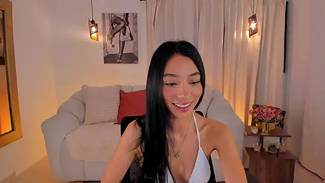 IsabellaLux  online show from 04-11-26, 03:16