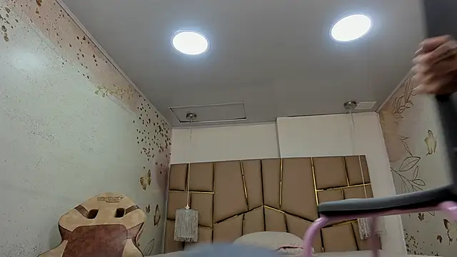 Snapshot of Meredith_Huntt chatting on 03-06-26, 11:38 Meredith Huntt online show from 03-06-26, 11:38