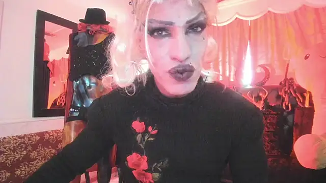 Lilith madame satan online show from 07-12-26, 02:40