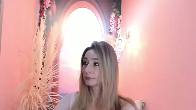 Madam Dalila online show from 03-18-26, 08:50