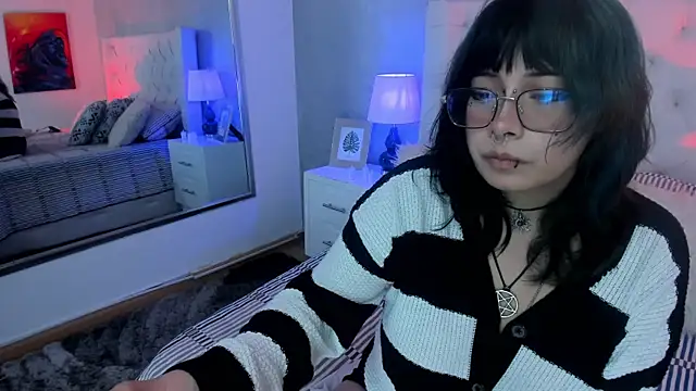 Ivi jones  online show from 04-09-26, 08:15