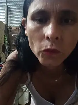 Snapshot of yuliitza4 chatting on 06-08-26, 10:32 yuliitza4 online show from 06-08-26, 10:32