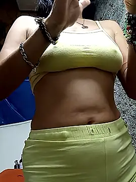 yuliitza4 online show from 03-30-26, 12:34