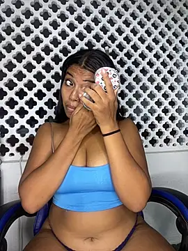 Coraline em online show from 03-18-26, 06:42