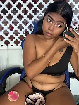 Coraline em online show from 04-04-26, 04:46