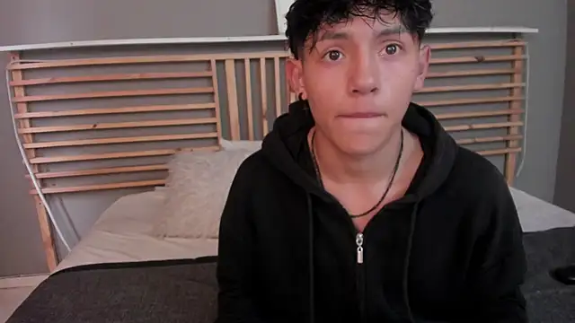 clark ken01 online show from 03-12-26, 09:41