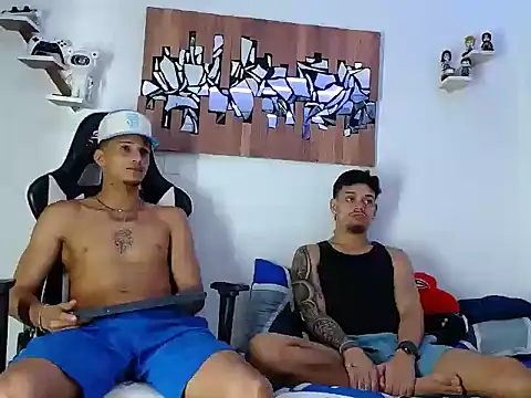 AdamsDvi online show from 03-12-26, 04:44