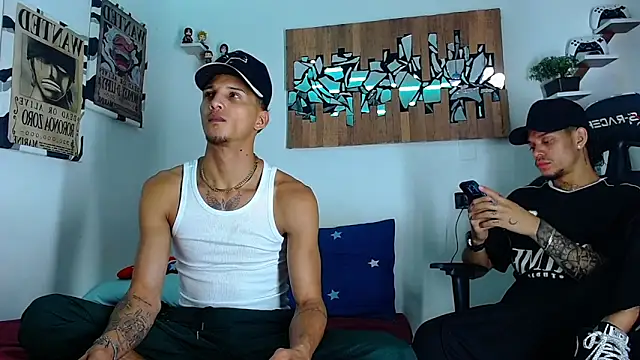 AdamsDvi online show from 04-11-26, 02:52