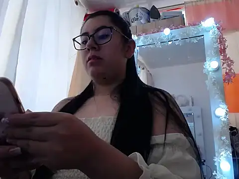 Marian ballesteros online show from 04-20-26, 01:24