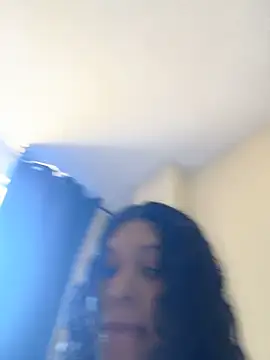 Snapshot of Sophiemoo_ chatting on 07-15-26, 03:41 Sophiemoo online show from 07-15-26, 03:41