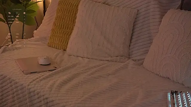 Akaruiiii online show from 03-07-26, 01:12