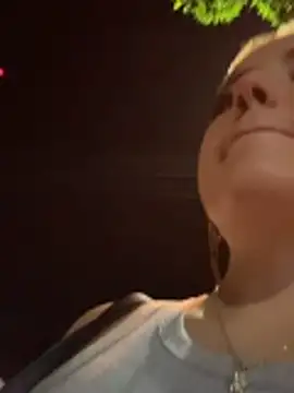 sarah and taylor online show from 04-06-26, 01:12