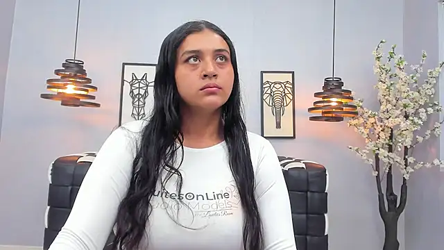 Lunaa Abril online show from 02-26-26, 12:16