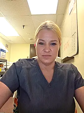 LadyB07 online show from 05-05-26, 04:43
