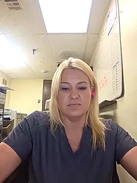 LadyB07 online show from 04-29-26, 06:14