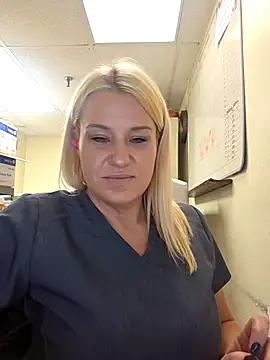 LadyB07 online show from 05-01-26, 08:36