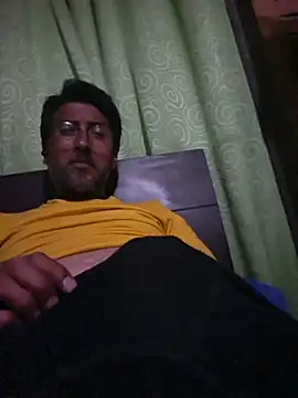 Snapshot of BRAD_MATURE chatting on 03-03-26, 03:02 BRAD MATURE online show from 03-03-26, 03:02