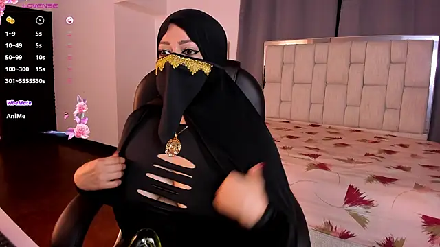 Snapshot of zafiro_ziz chatting on 02-25-26, 02:06 zafiro ziz online show from 02-25-26, 02:06