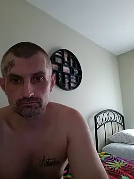 Snapshot of Viciouzz1 chatting on 07-15-26, 11:56 Viciouzz1 online show from 07-15-26, 11:56