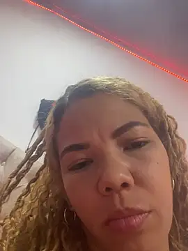 Crespita Hot23 online show from 02-25-26, 02:28