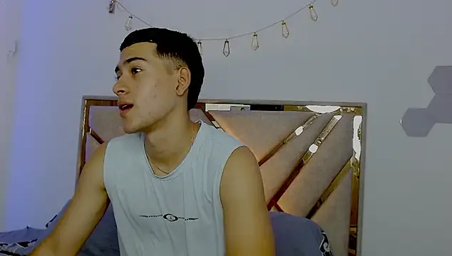 oliver   saint online show from 03-24-26, 11:27