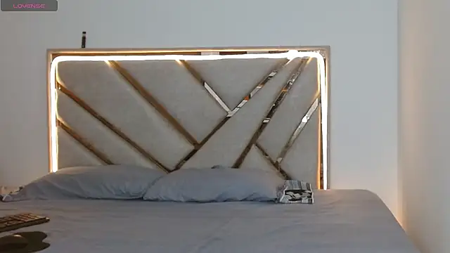 oliver   saint online show from 03-20-26, 11:28