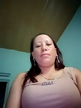 Snapshot of JenyLy68 chatting on 03-27-26, 08:26 JenyLy68 online show from 03-27-26, 08:26