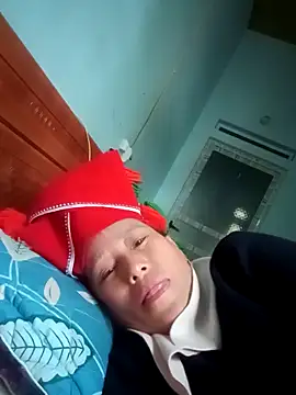 Snapshot of JenyLy68 chatting on 03-16-26, 05:44 JenyLy68 online show from 03-16-26, 05:44