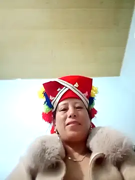 Snapshot of JenyLy68 chatting on 03-10-26, 09:52 JenyLy68 online show from 03-10-26, 09:52