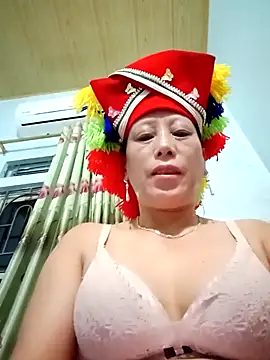 Snapshot of JenyLy68 chatting on 03-24-26, 06:30 JenyLy68 online show from 03-24-26, 06:30