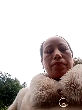 Snapshot of JenyLy68 chatting on 03-08-26, 02:26 JenyLy68 online show from 03-08-26, 02:26