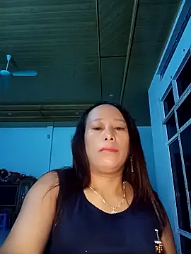 Snapshot of JenyLy68 chatting on 03-04-26, 07:21 JenyLy68 online show from 03-04-26, 07:21