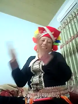 Snapshot of JenyLy68 chatting on 03-12-26, 01:26 JenyLy68 online show from 03-12-26, 01:26