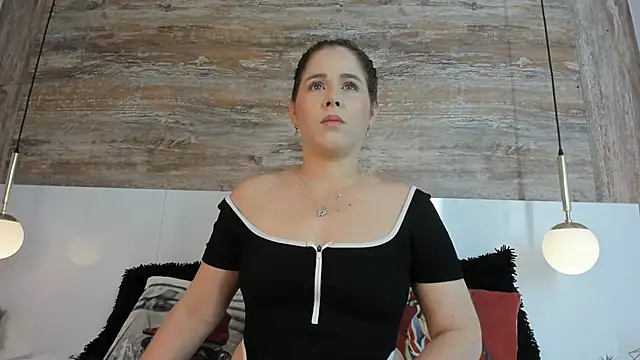 Nikol Lopez  online show from 05-25-26, 11:58