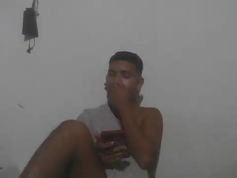 Snapshot of Ruel_2002 chatting on 03-02-26, 02:13 Ruel 2002 online show from 03-02-26, 02:13