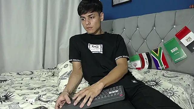 Snapshot of Logan_Jhonson19 chatting on 06-15-26, 02:45 Logan Jhonson19 online show from 06-15-26, 02:45