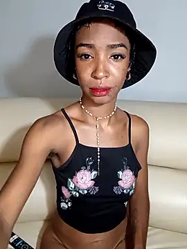 TinnaPeyton online show from 05-10-26, 11:17