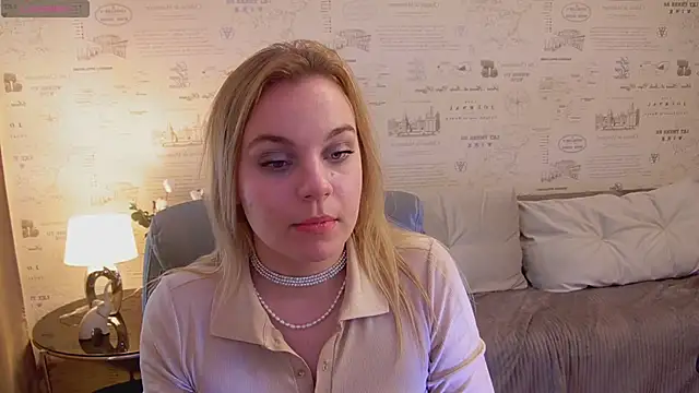 Glow Margo online show from 05-11-26, 01:07