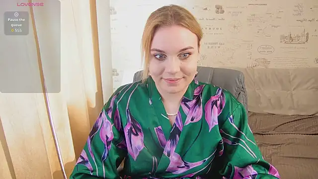 Snapshot of Glow_Margo chatting on 07-03-26, 03:57 Glow Margo online show from 07-03-26, 03:57