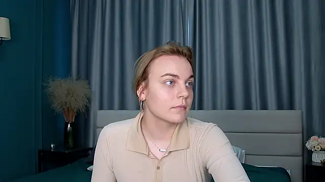 Glow Margo online show from 03-06-26, 01:44