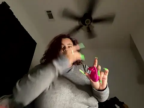 luvmesumscorpio661 online show from 05-05-26, 05:32