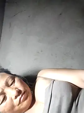 Lucie Fuzk online show from 04-13-26, 02:10