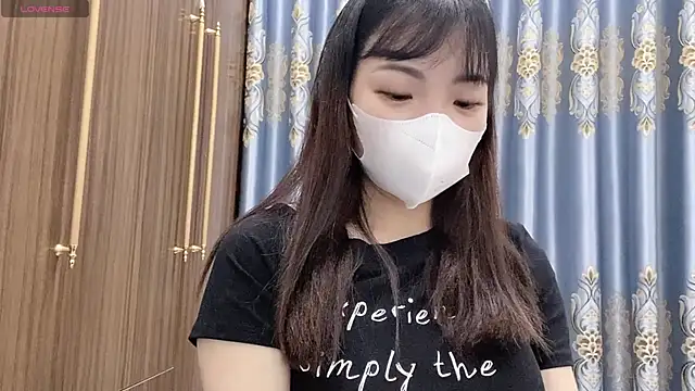 Snapshot of El-Ryx chatting on 02-25-26, 08:47 El-Ryx online show from 02-25-26, 08:47