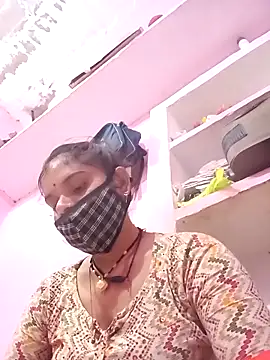 Hot bri2 online show from 04-08-26, 07:59