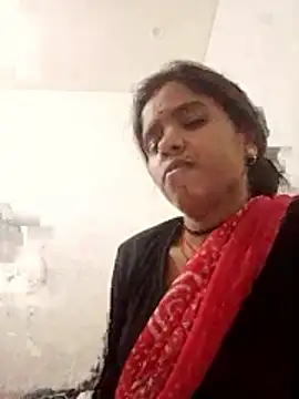 Hot chani online show from 04-22-26, 08:10