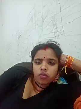 Hot chani online show from 03-25-26, 06:51