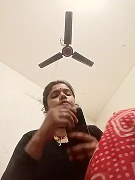 Hot chani online show from 04-30-26, 10:00
