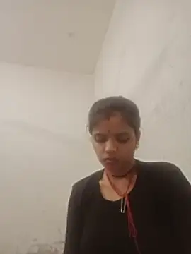Hot chani online show from 05-17-26, 07:52
