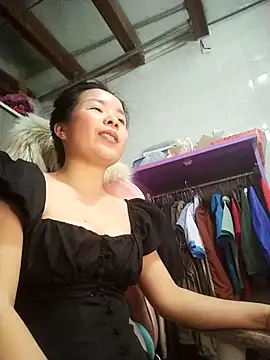 Ivy Trix2 online show from 04-12-26, 03:32